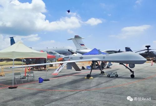 MQ-1“捕食者”在現(xiàn)場(chǎng)實(shí)際感受體會(huì)了，才知道尺寸大小.webp